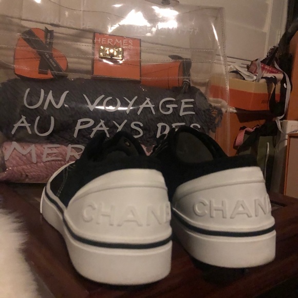 CHANEL SNEAKERS - Picture 10 of 13